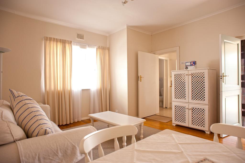 Squirrels Way Cottages Cape Town Phòng bức ảnh